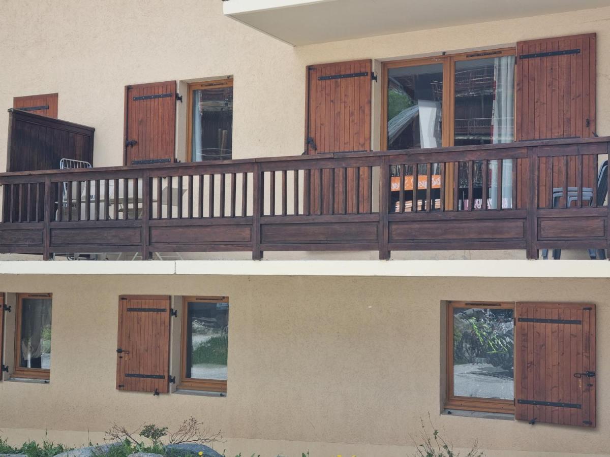 Agréable appartement de 6 pers au pieds des pistes ,wifi gratuit à Saint-Sorlin-d'Arves labelise 3 étoiles au gîte de France Saint-Sorlin-dʼArves Exterior foto