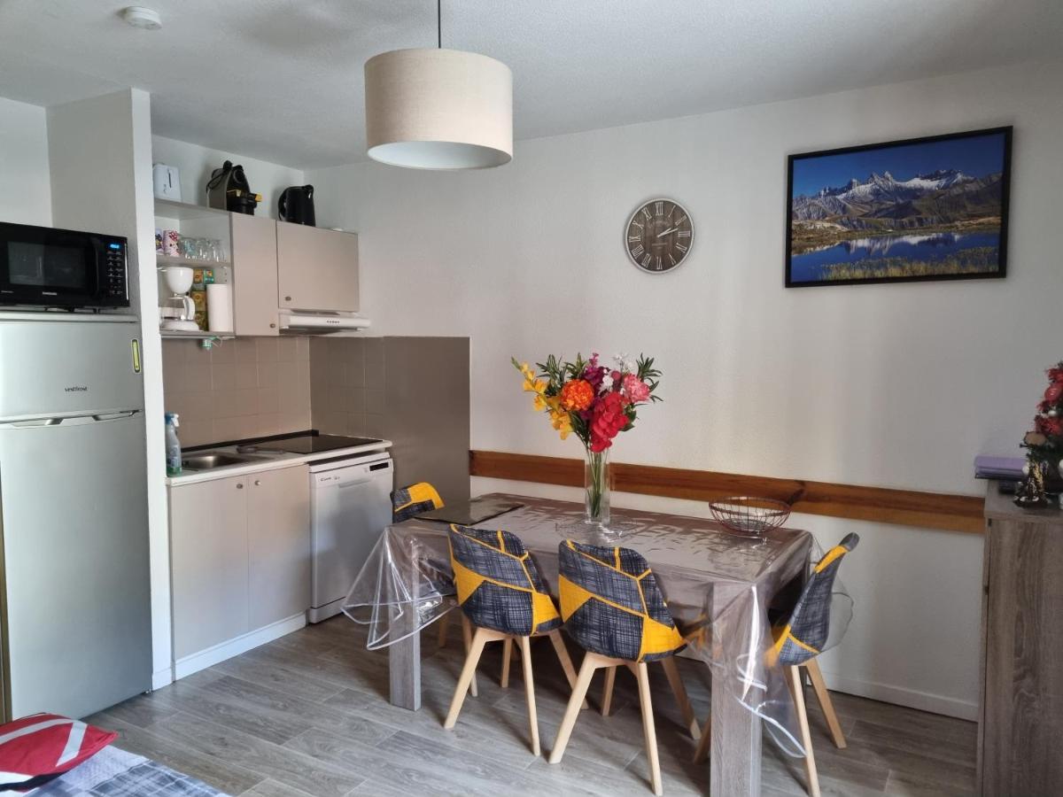 Agréable appartement de 6 pers au pieds des pistes ,wifi gratuit à Saint-Sorlin-d'Arves labelise 3 étoiles au gîte de France Saint-Sorlin-dʼArves Exterior foto